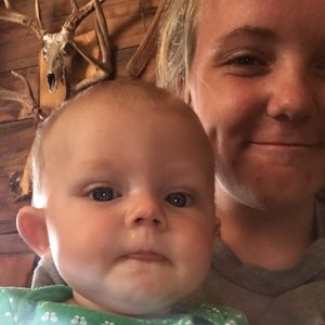 Meet your Posher, Carissa